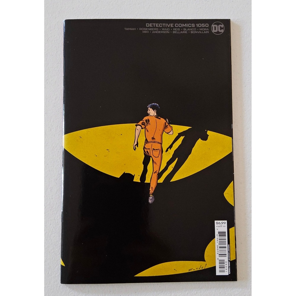 Detective Comics 1050 Variant Cover DC Comics‎ 2022 Batman Shadows Spotlight